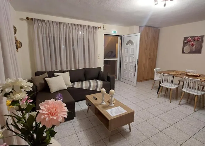 Дом отдыха Alexandra By The Sea *