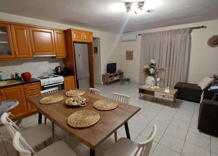 Дом отдыха Alexandra By The Sea