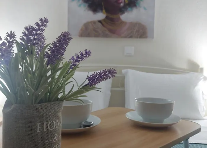 Alexandra By The Sea Дом отдыха